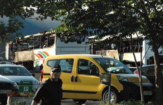 Взривиха автобус с израелски туристи 18+