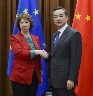 Катрин Аштън се срещна с новите китайски лидери