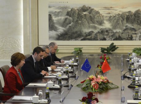 Катрин Аштън се срещна с новите китайски лидери