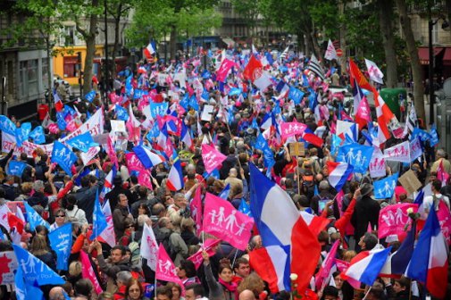 Масови протести във Франция срещу еднополовите бракове