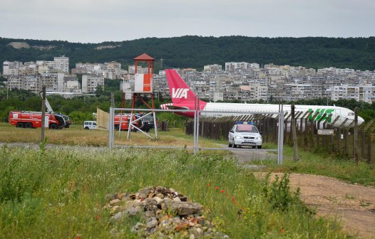 Самолет излезе от пистата на летище Варна