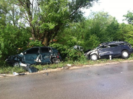 Седем души пострадаха при автомеле с ТИР край Моравица
