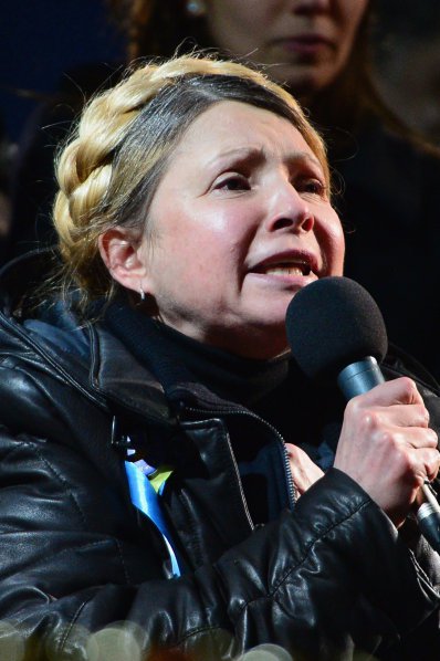 Тимошенко бе посрещната триумфално на площад "Независимост" в Киев