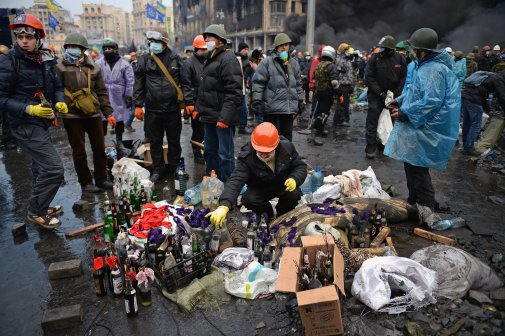 Хаос цари в Киев (18+)
