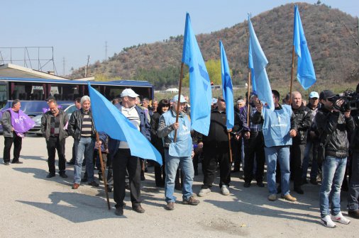 Работници на "Напоителни системи" протестираха край Е-79