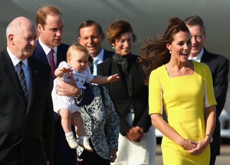 Принц Уилям, Кейт и принц Джордж пристигнаха в Австралия