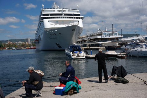 Заради кризата в Украйна все повече пасажерски кораби идват във Варна