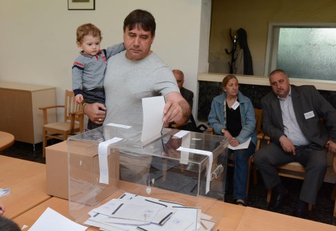 Избираме 17 евродепутати от България