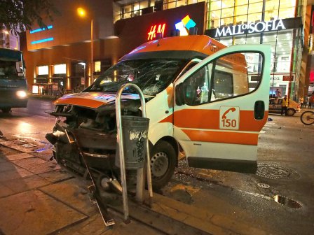 Тежка катастрофа с линейка в София