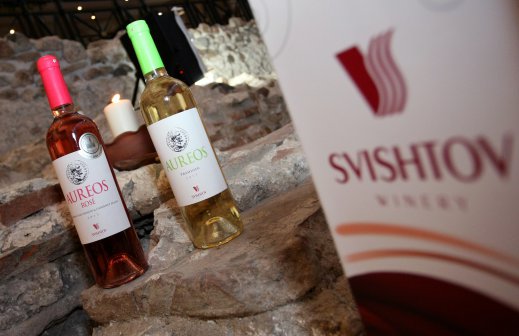 Винпром Свищов представи нови сортове вина със стилно парти