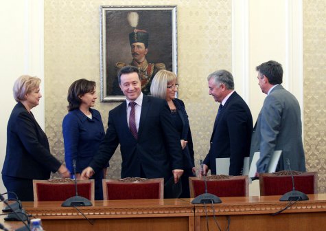 ГЕРБ и БСП преговаряха в парламента
