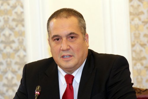 Слави Бинев не се отказва от Комисията по култура