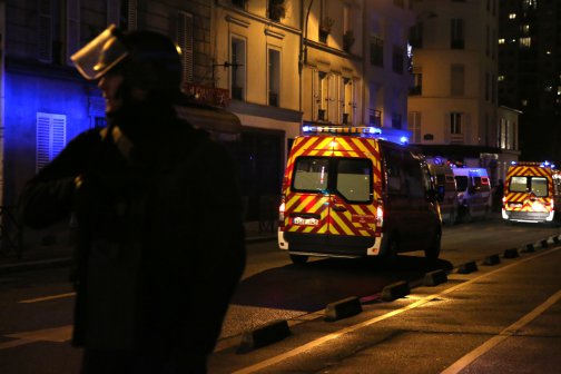 Кървава развръзка на заложническите драми във Франция