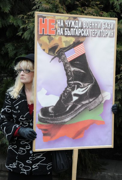 Почетоха паметта на Борис Немцов с митинг в София