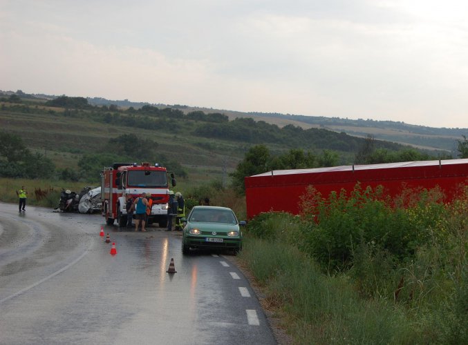 Двама загинаха при тежка катастрофа на пътя Харманли - Симеоновград