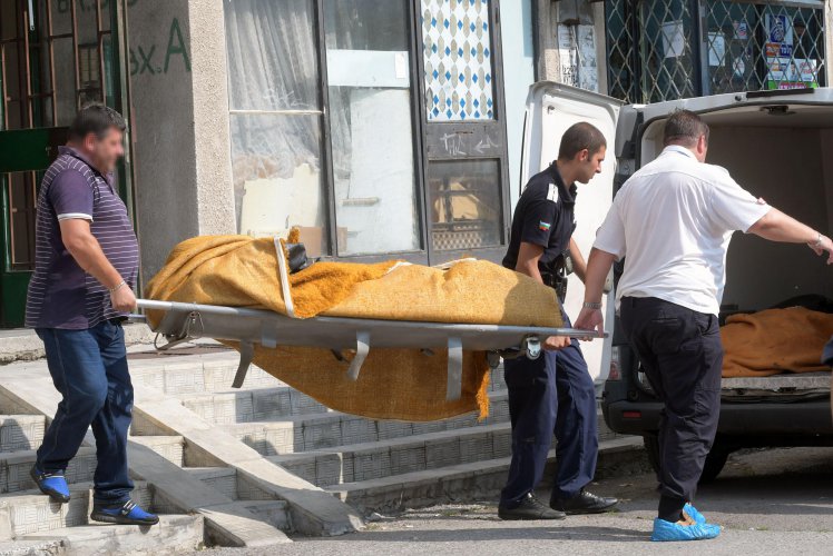 Жестоко двойно убийство в столичния квартал "Хаджи Димитър" (18+)