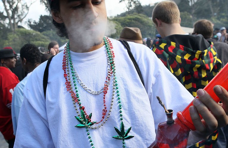 Какво е 420? Произход и история на празника на марихуаната