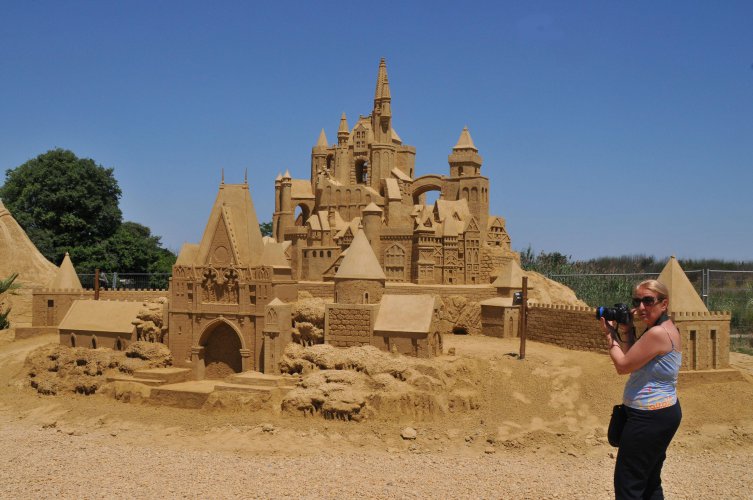 Започва 10-ото издание на Фестивала на пясъчните скулптури в Бургас
