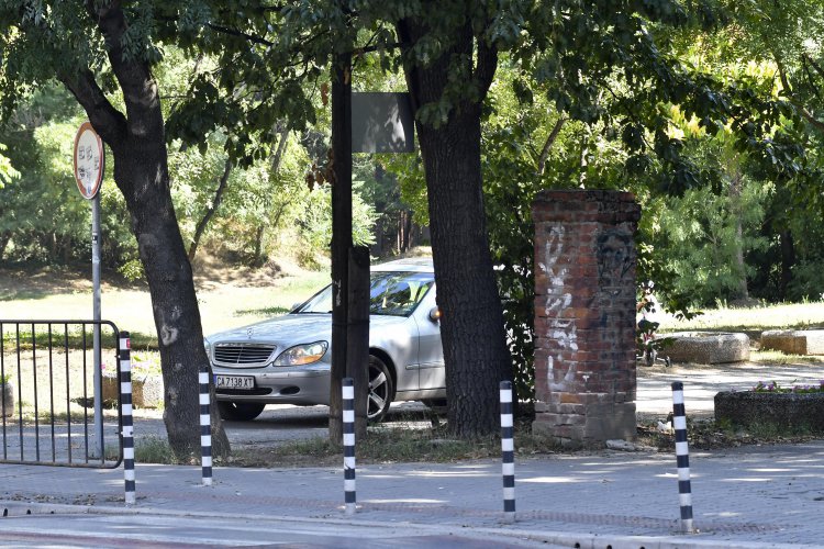 Забраниха влизането на автомобили към стадион "Българска армия"