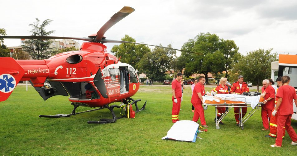 Медицински хеликоптер транспортира пострадал при катастрофа румънец от Силистра до Букурещ