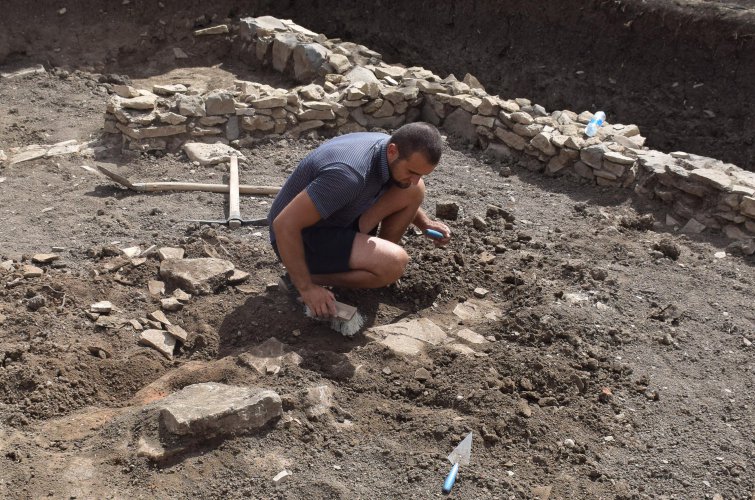 Археолози откриха огледала на близо 2000 години