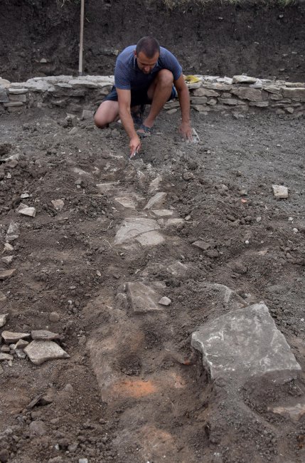 Археолози откриха огледала на близо 2000 години