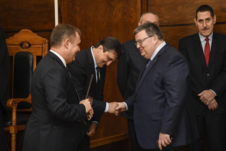 Георги Чолаков встъпи официално като председател на ВАС