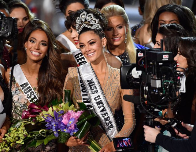 Красавица от Южна Африка спечели короната на „Мис Вселена“
