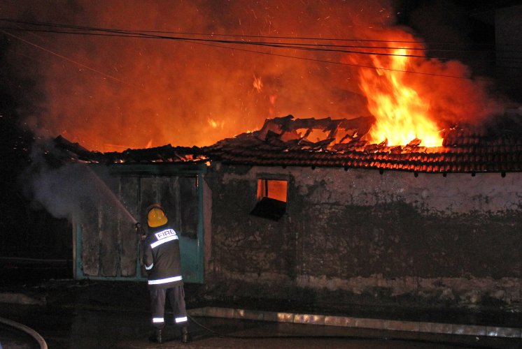 Хасковлия загина при пожар в дома си