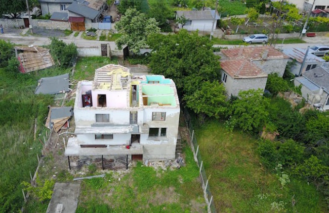 Много материални щети след потопа и урагана във Варна