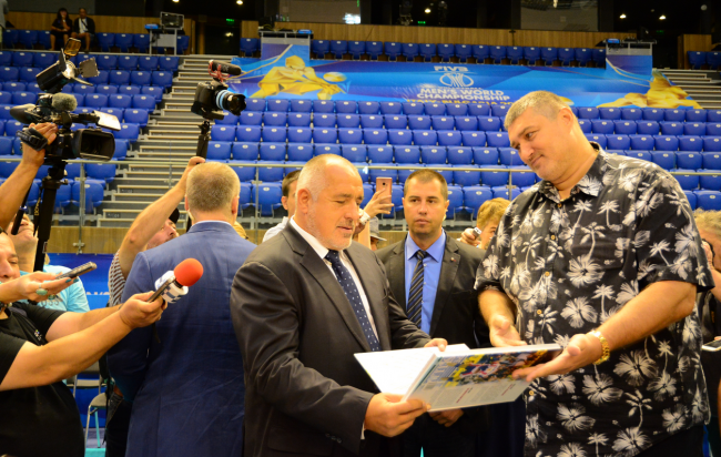 Министър-председателят Бойко Борисов се срещна с националния отбор по волейбол в Двореца на спорта във Варна
