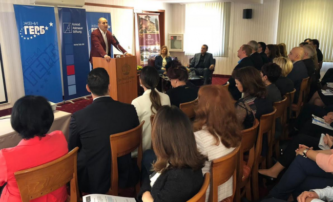 Цветанов откри седмата политическа академия на Жени ГЕРБ във Велинград