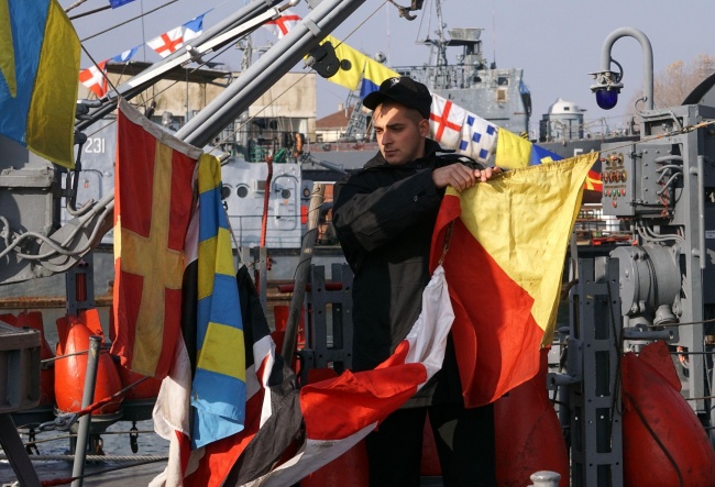 Варненските военни моряци празнуват днес 