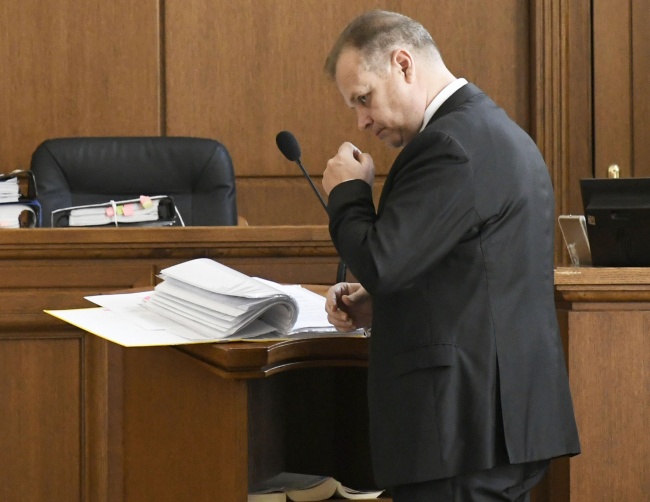 Съдът отново върна делото срещу бившия шеф на АПИ Лазар Лазаров