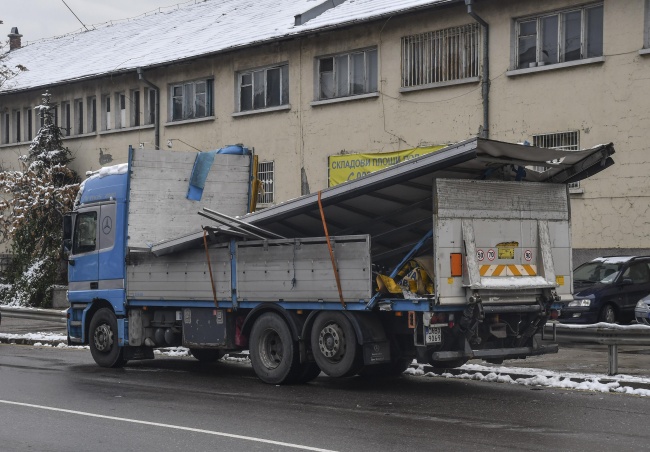 Катастрофа с камион в София 