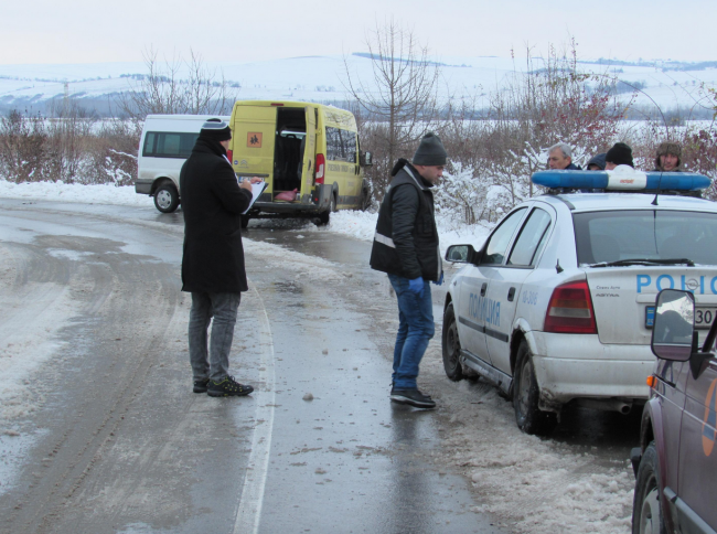 Автобус с ученици катастрофира в Русенско