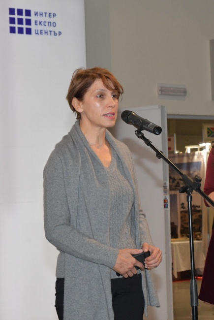  Дипломати от 60 държави се включиха в базара на Международния женски клуб в София