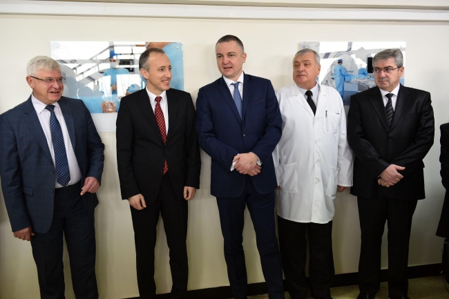 Двама министри откриха нов медицински център във Варна