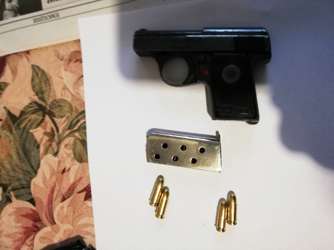 ГДБОП неутрализира организирана престъпна група за съхранение и търговия с оръжие 