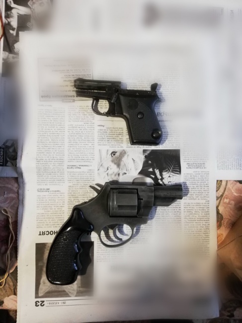 ГДБОП неутрализира организирана престъпна група за съхранение и търговия с оръжие 