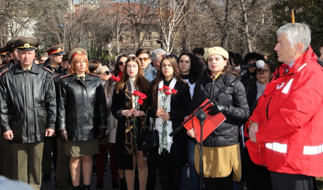 От ВМА се поклониха пред загиналите за Освобождението на България медици