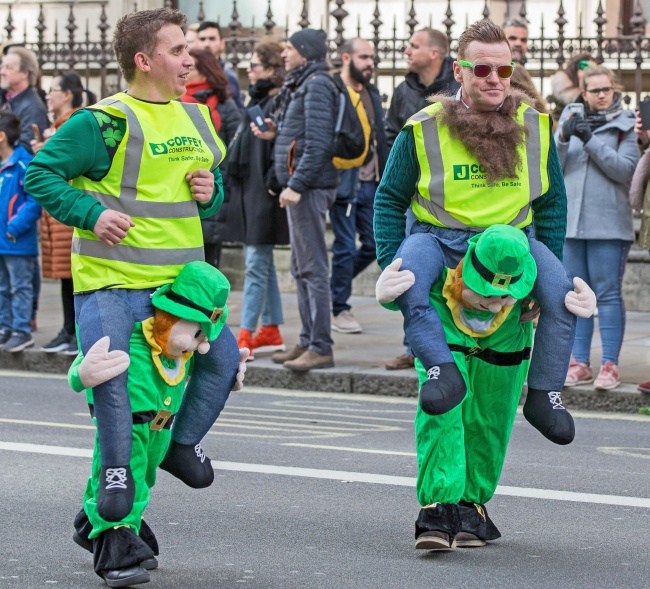  В Лондон се състоя традиционния парад по случай Свети Патрик