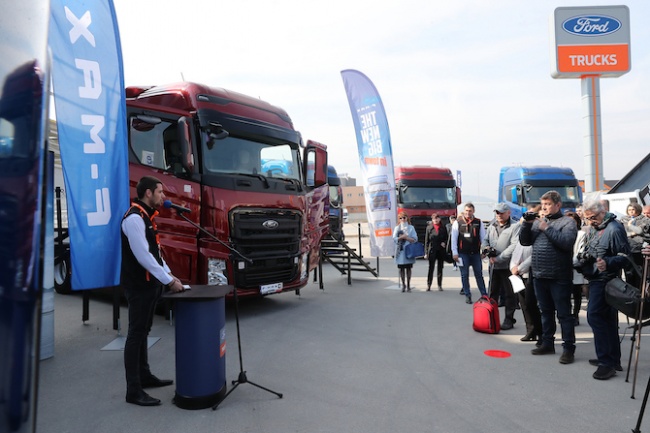 НОВИЯТ F-MAX – победител в международния конкурс “Камион на годината - 2019”, е вече в България