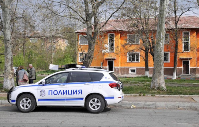 Петима са задържани за рекет и лихварство при спецакция в Димитровград