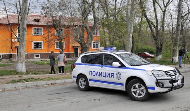 Петима са задържани за рекет и лихварство при спецакция в Димитровград
