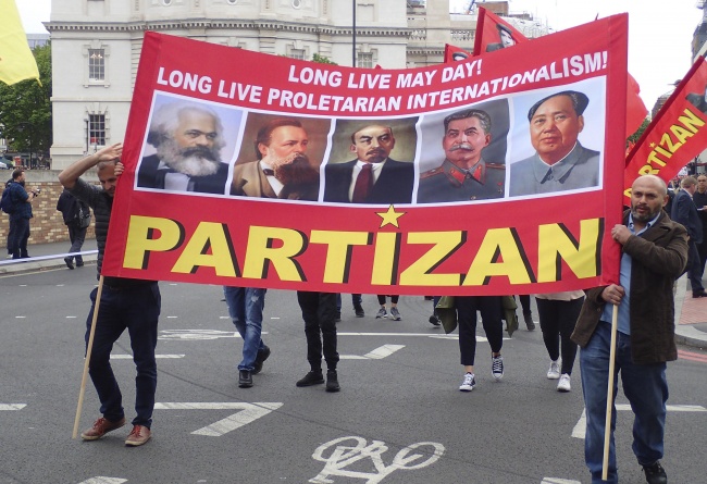  Социалисти и комунисти празнуват 1 май в Лондон