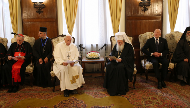 Папа Фрнациск се срещна с патриарх Неофит