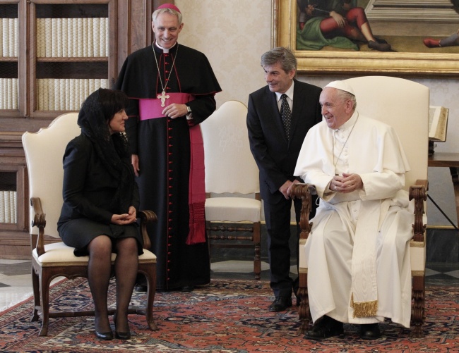 Папа Франциск посрещна делегацията на НС с думите: Пазете мира