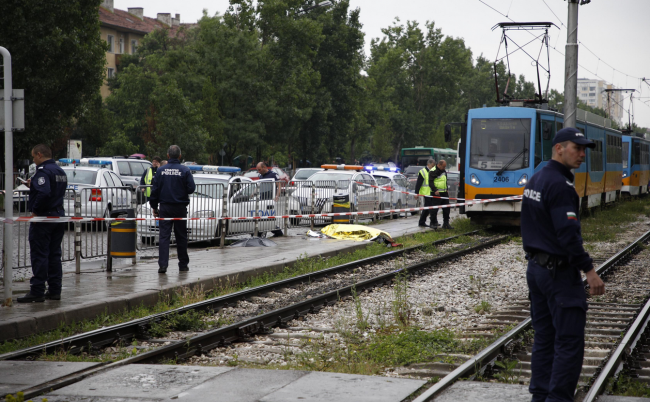 Лека кола блъсна и уби 15-годишно момче в София