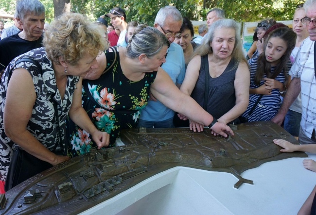 Уникална релефна карта на морската градина откриха във Варна